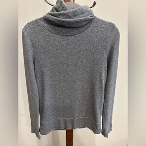 Bleusalt Turtleneck in Gray sparkle size 1. Pristine condition